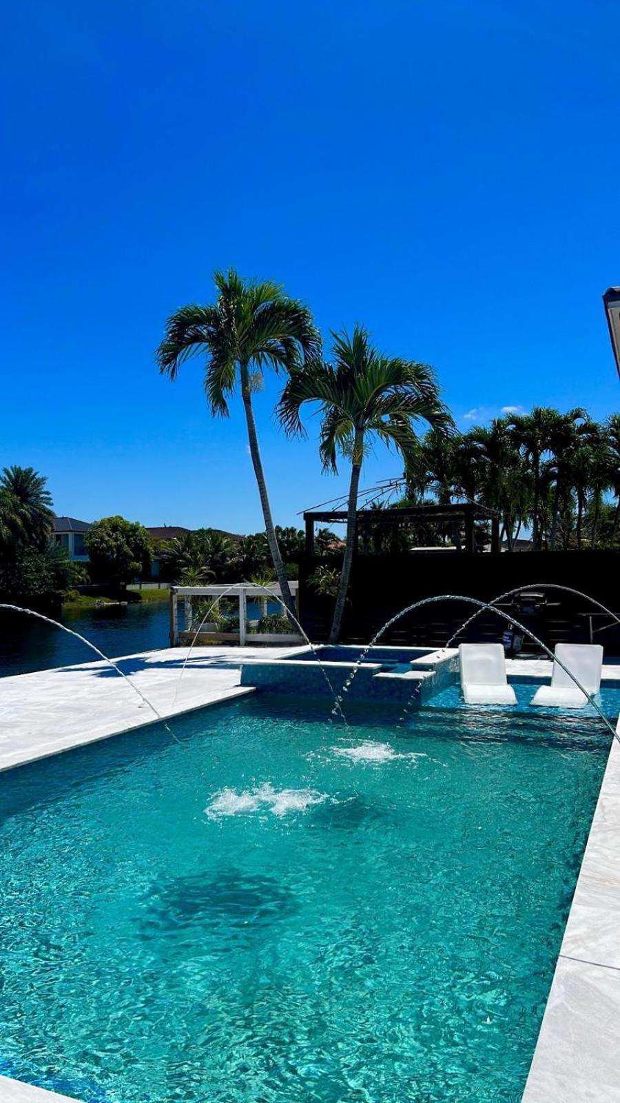 Lovers Cove Tamiami Екстериор снимка